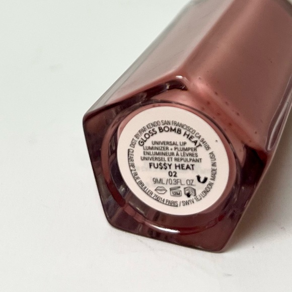 Fenty Beauty by Rihanna
Gloss Bomb Heat Universal Lip Luminizer + Plumper 9ml - Picture 3 of 9